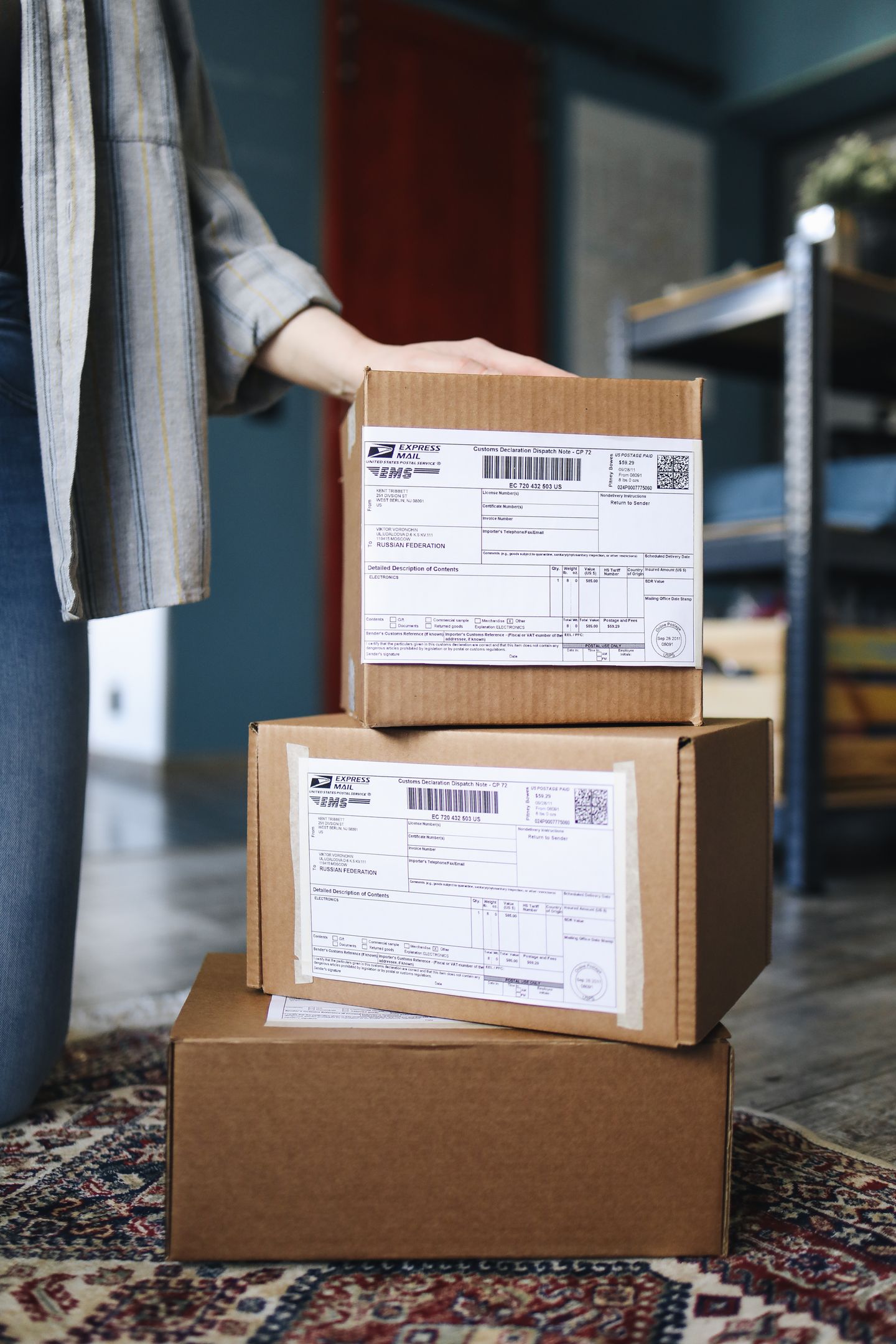 Gönderime hazırlanan e-ticaret paketleri